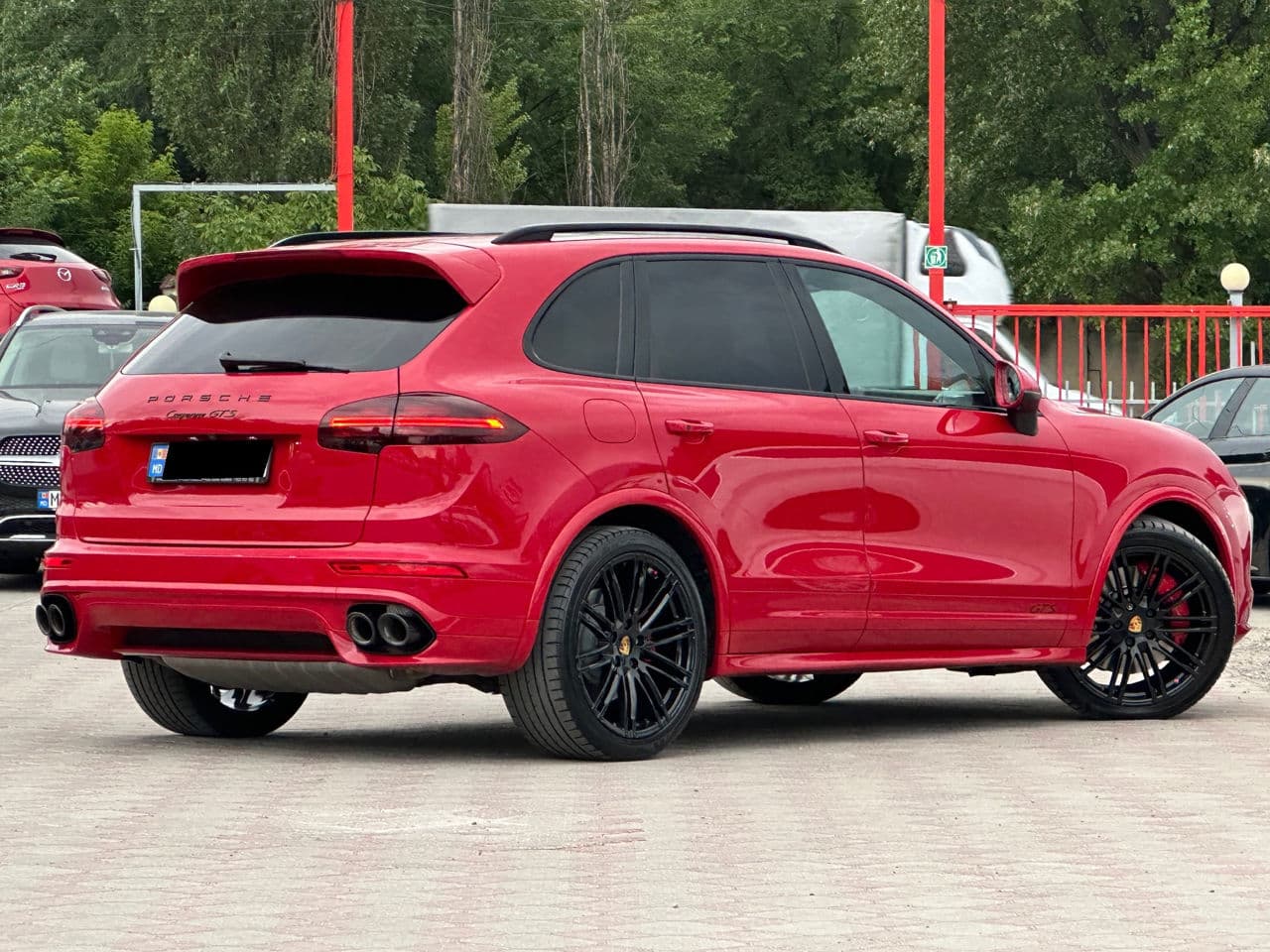 Porsche Cayenne GTS 2015 — Миниатюра 3