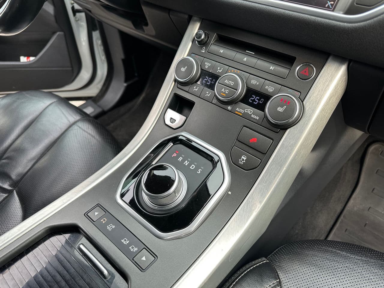 Land Rover Range Rover Evoque 2012 — Миниатюра 11