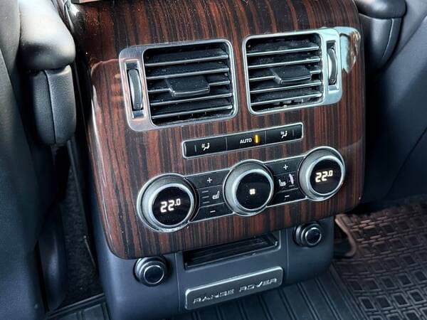 2014 Land Rover Range Rover Vogue — Miniatură 21