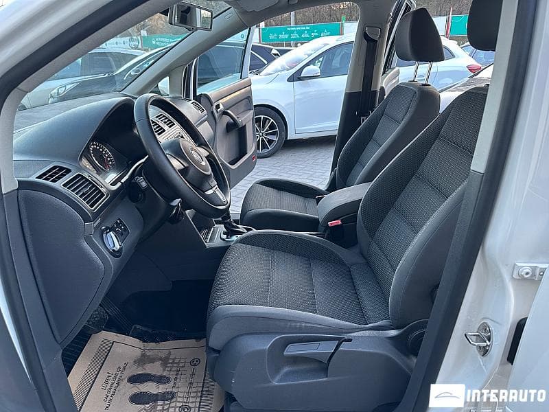 Volkswagen Touran 2011 — Миниатюра 6