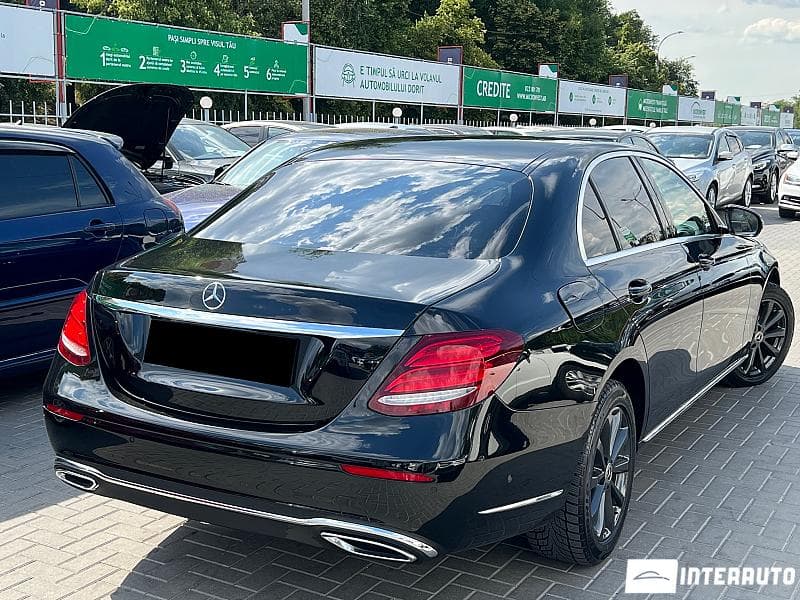 2016 Mercedes E 220 — Miniatură 4