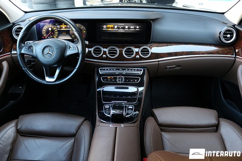 2016 Mercedes E 220 — Miniatură 9