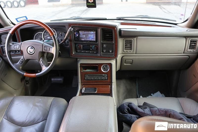 Cadillac Escalade 2004 — Миниатюра 7