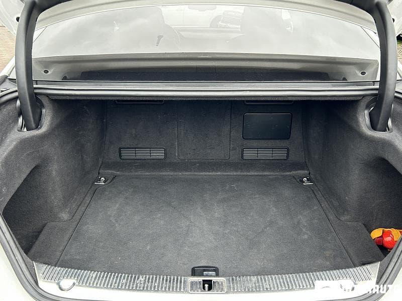 2010 Audi A8 — Miniatură 23