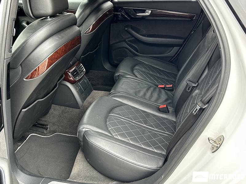2010 Audi A8 — Miniatură 20
