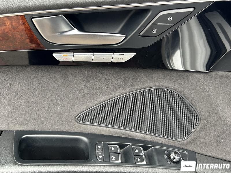 2010 Audi A8 — Miniatură 11