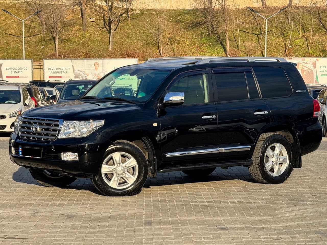 Toyota Land Cruiser 2011 — Миниатюра 2