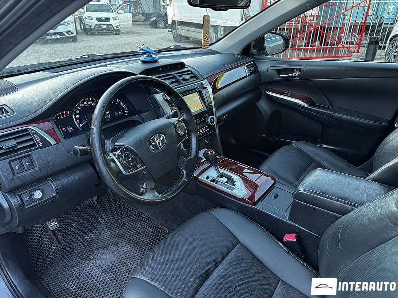 Toyota Camry 2011 — Миниатюра 5