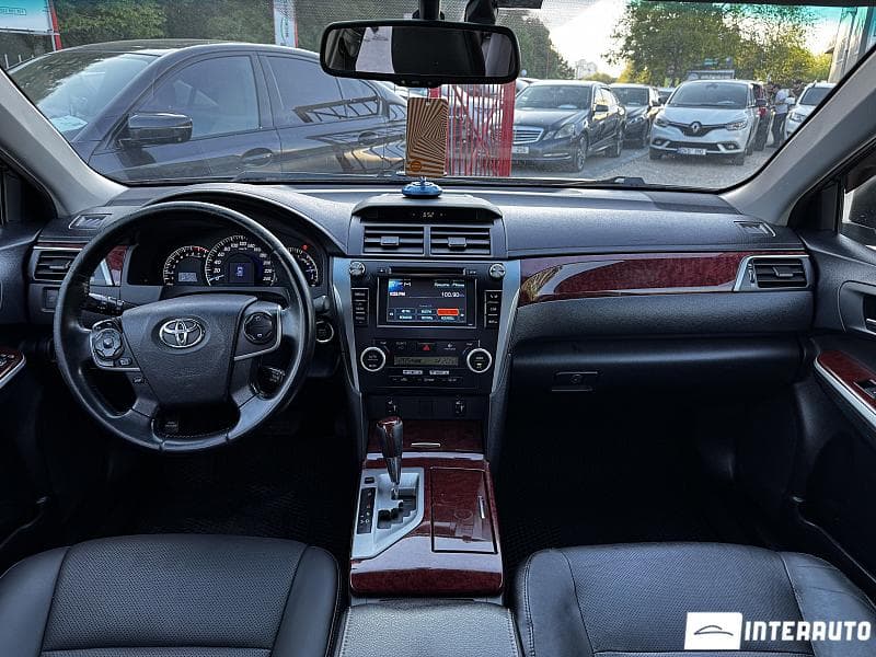 Toyota Camry 2011 — Миниатюра 7