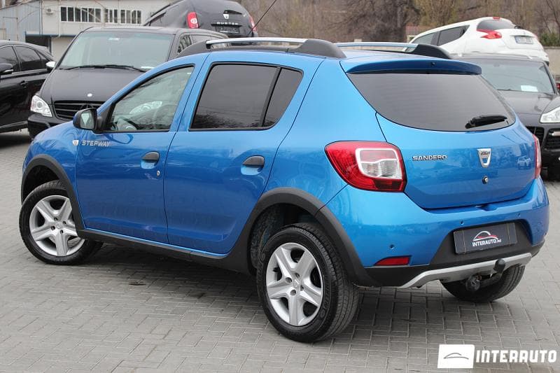 2015 Dacia Sandero Stepway — Miniatură 3