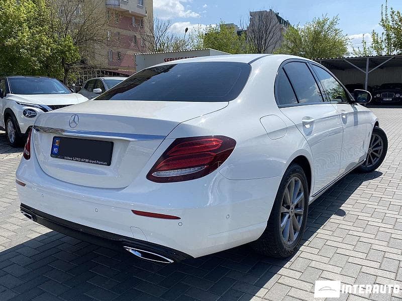 Mercedes E 220 2018 — Миниатюра 3