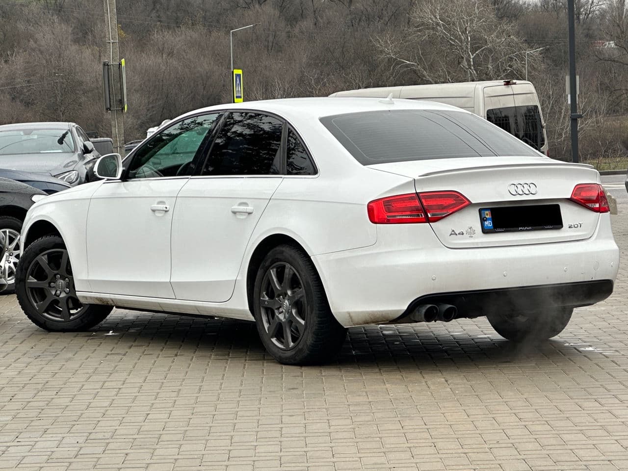 2009 Audi A4 — Miniatură 4