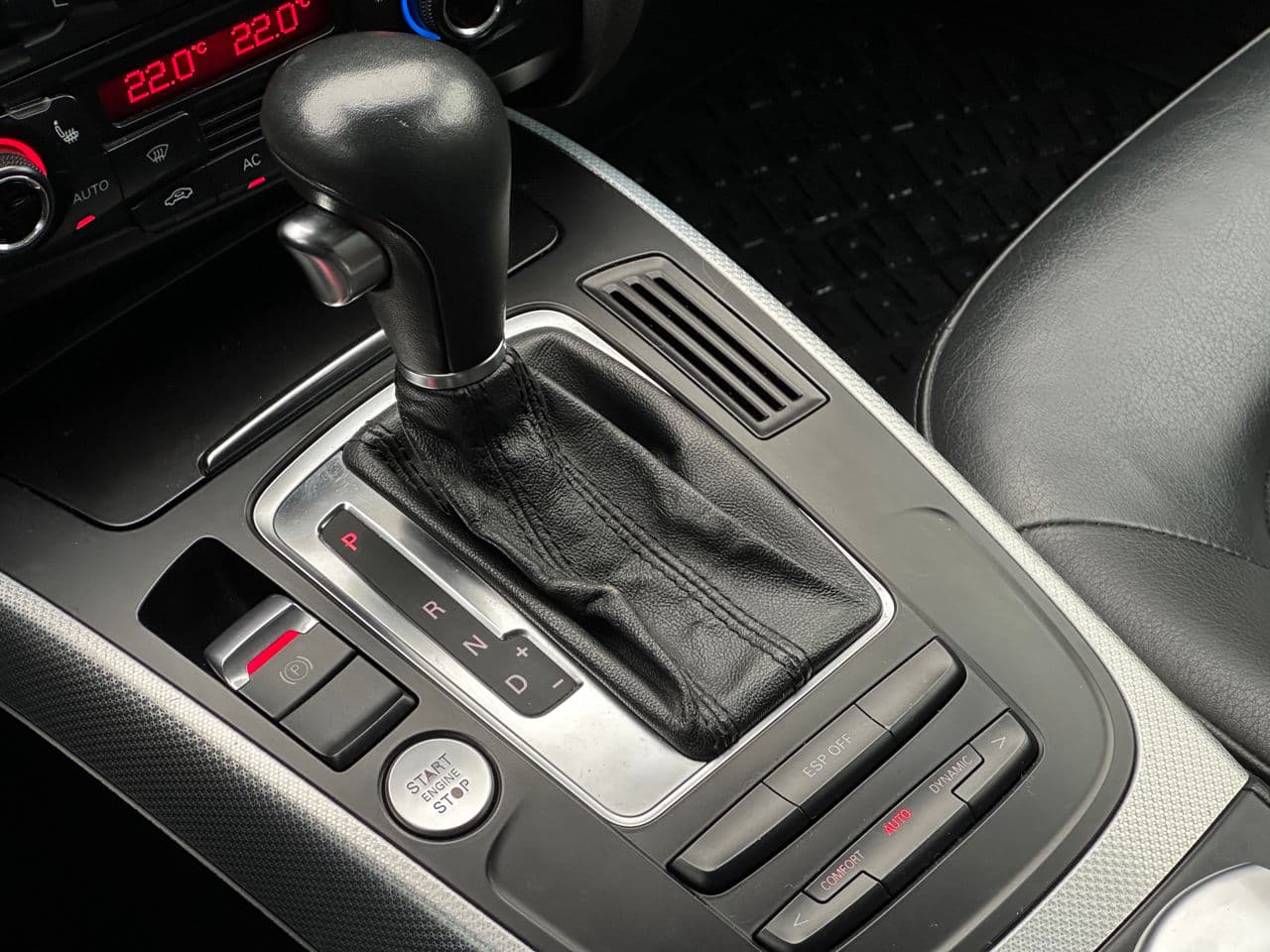 2009 Audi A4 — Miniatură 11