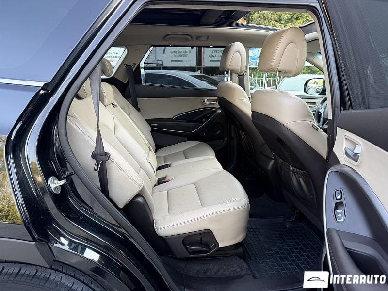 2017 Hyundai Grand Santa Fe — Miniatură 12