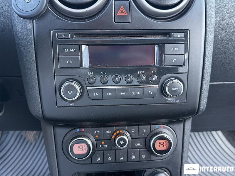 Nissan Qashqai 2010 — Миниатюра 10