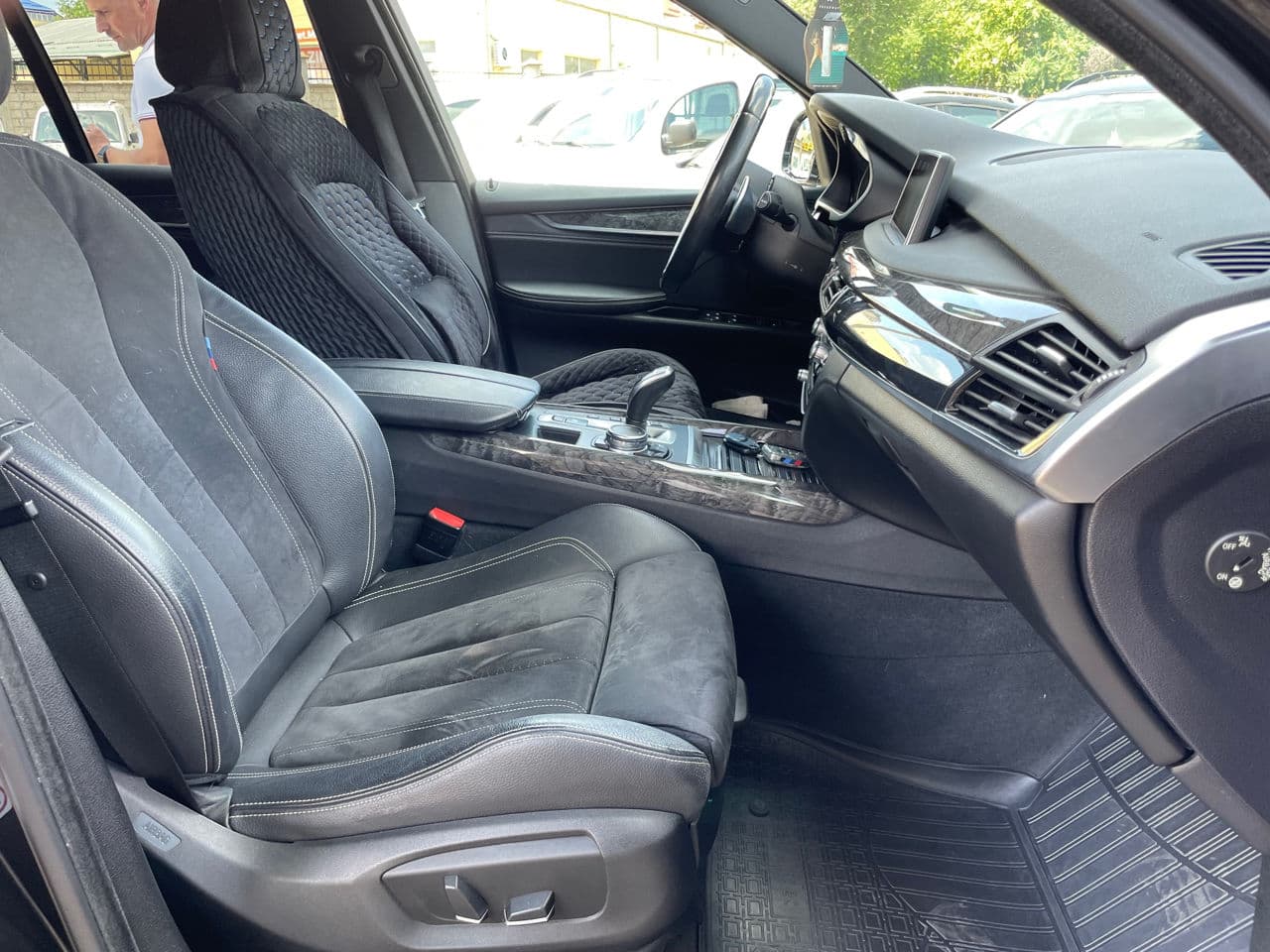 BMW X5 2.5D 2015 — Миниатюра 16