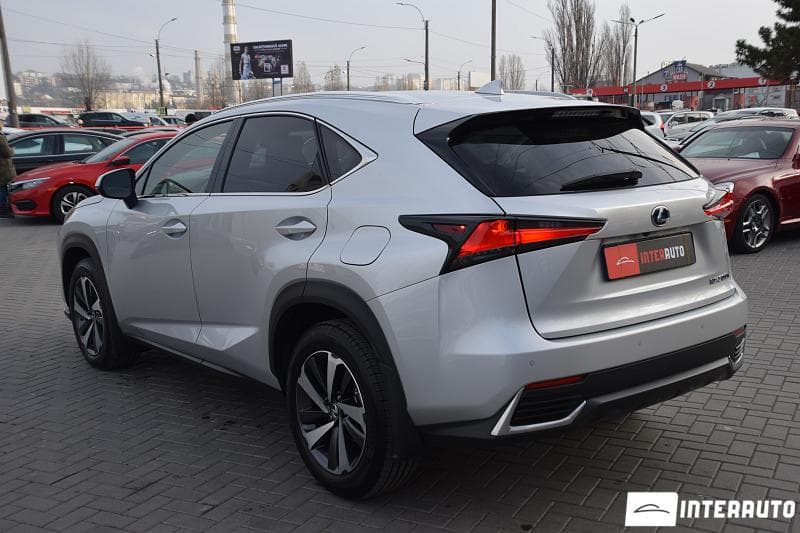 Lexus NX 300H 2018 — Миниатюра 6