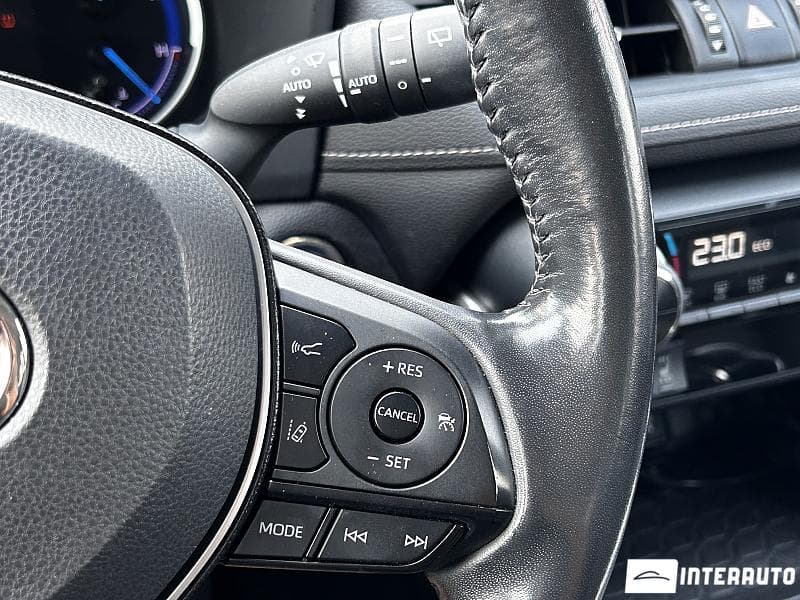 Toyota Rav-4 2019 — Миниатюра 11
