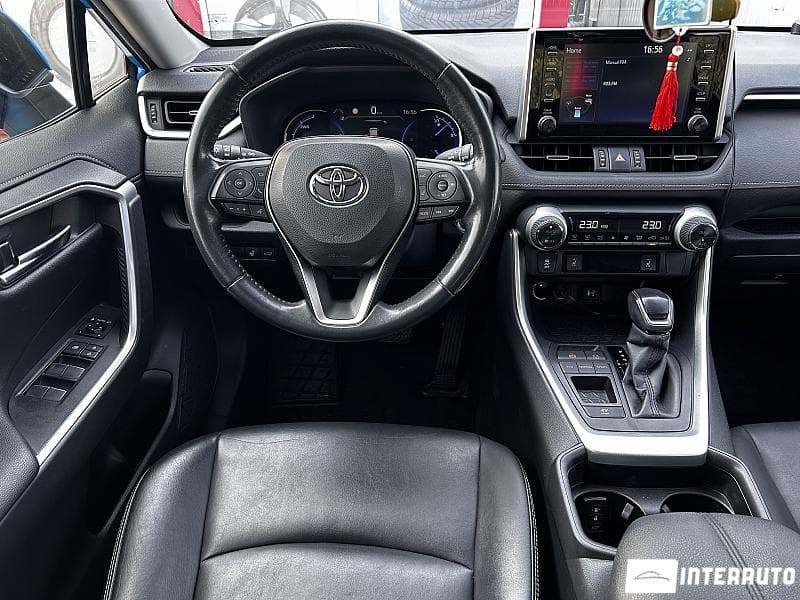 Toyota Rav-4 2019 — Миниатюра 8