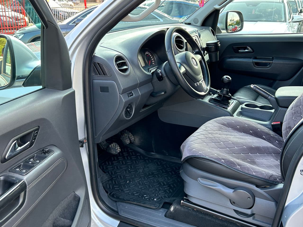 Volkswagen Amarok 2010 — Миниатюра 5