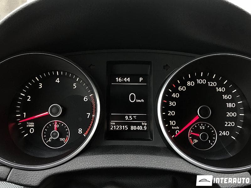 2010 Volkswagen Golf — Miniatură 13