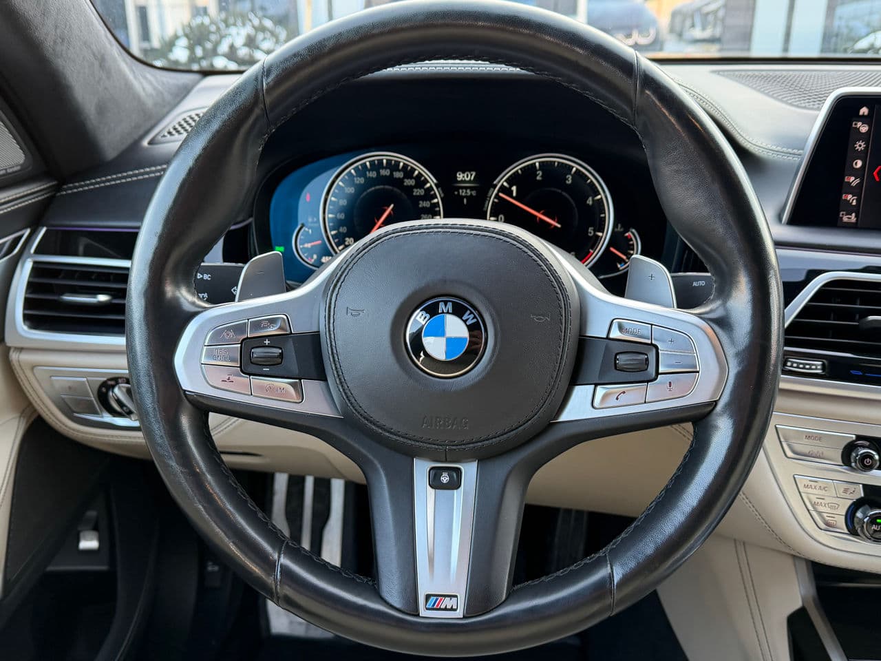 BMW 730 2018 — Миниатюра 13