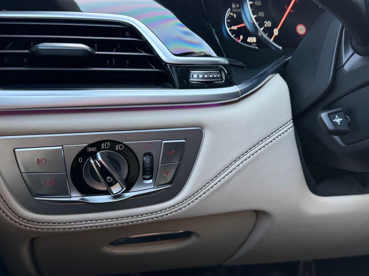 BMW 730 2018 — Миниатюра 12