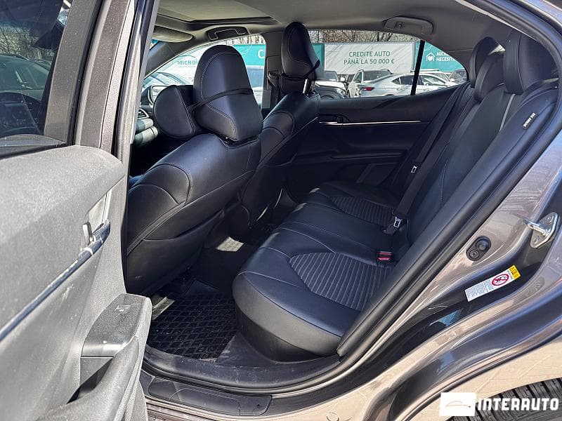 Toyota Camry 2018 — Миниатюра 7