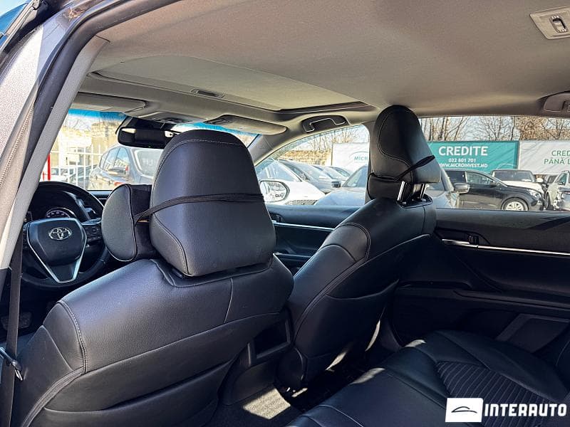 Toyota Camry 2018 — Миниатюра 9