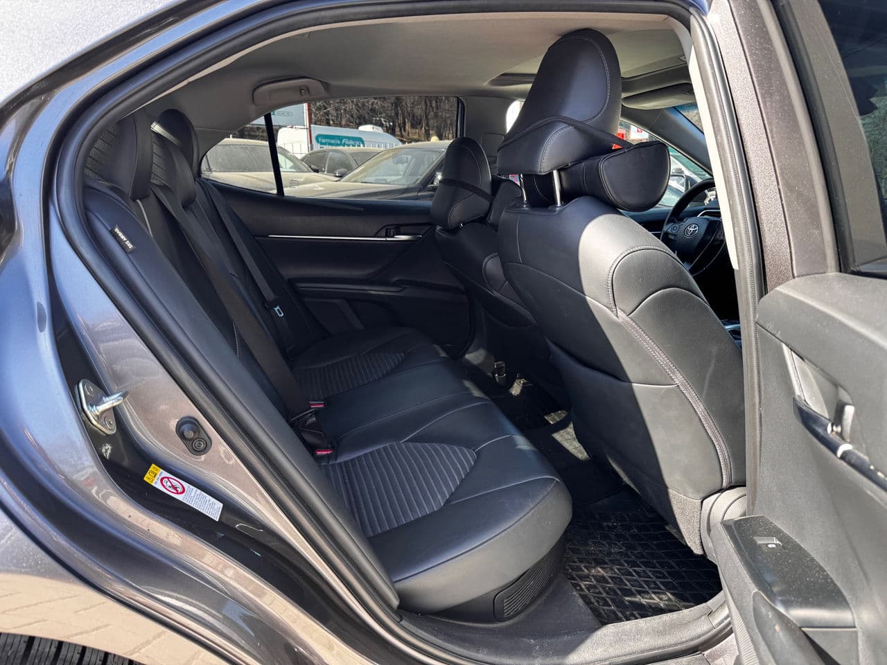 Toyota Camry 2018 — Миниатюра 8