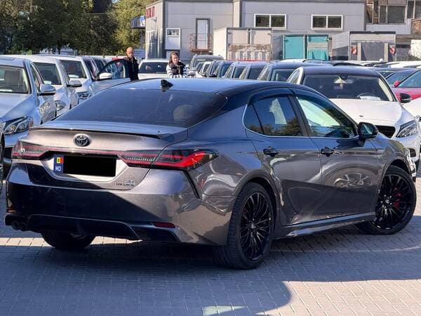 2018 Toyota Camry — Miniatură 3