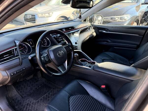 2018 Toyota Camry — Miniatură 7