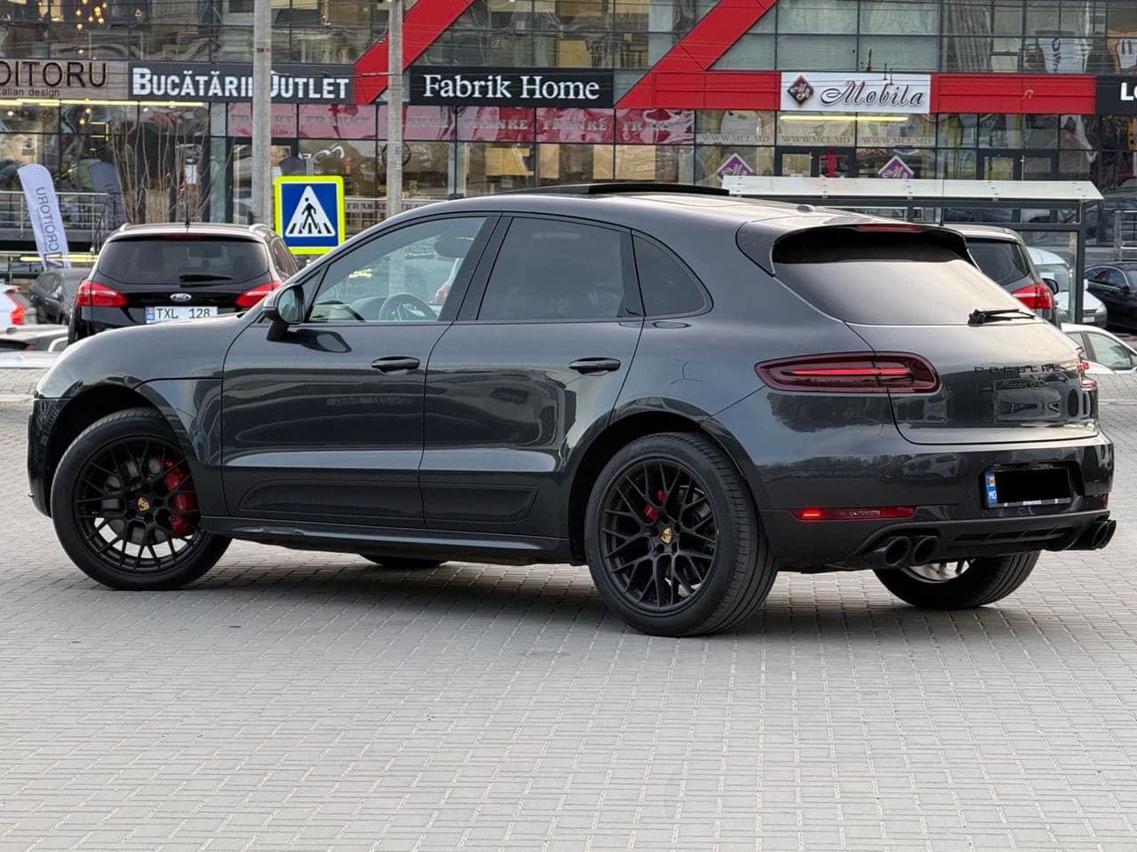 Porsche Macan GTS 2017 — Миниатюра 4