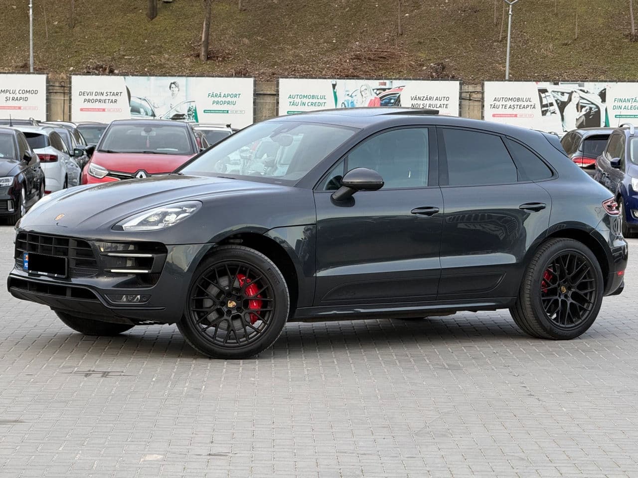 Porsche Macan GTS 2017 — Миниатюра 2