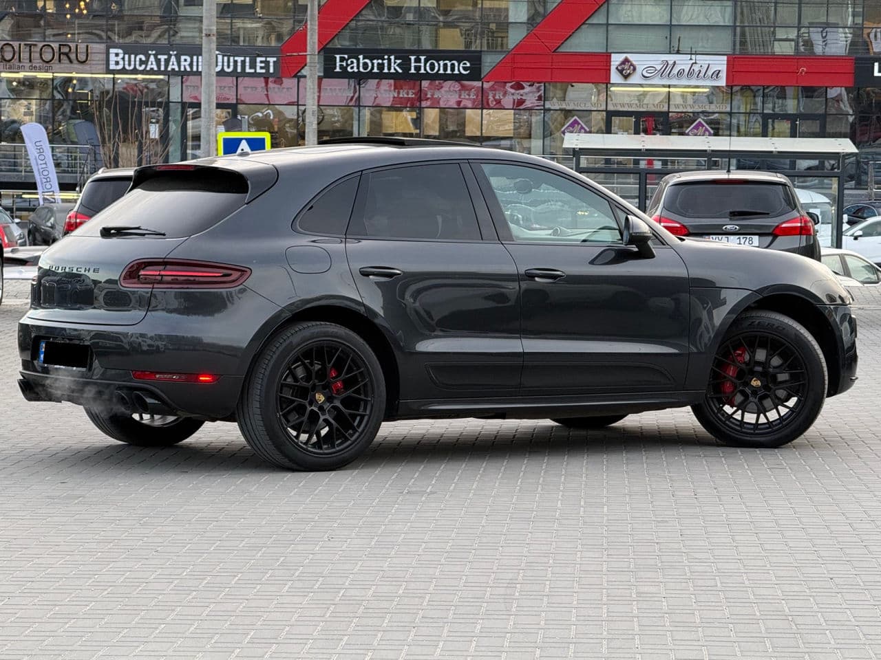 Porsche Macan GTS 2017 — Миниатюра 3