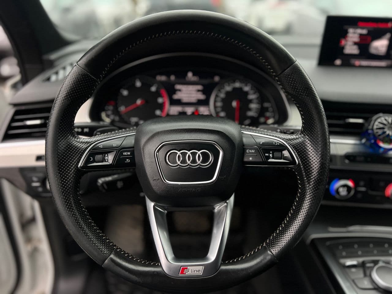 Audi Q7 2015 — Миниатюра 9