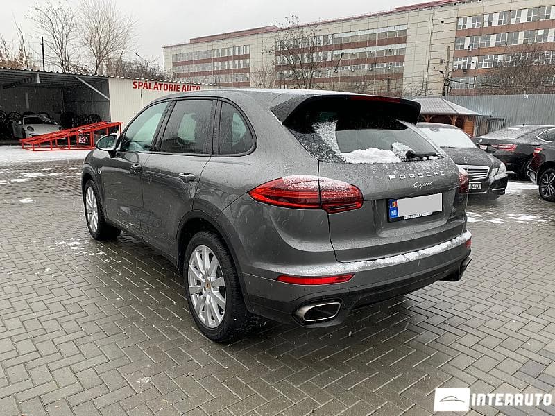 Porsche Cayenne 2015 — Миниатюра 5