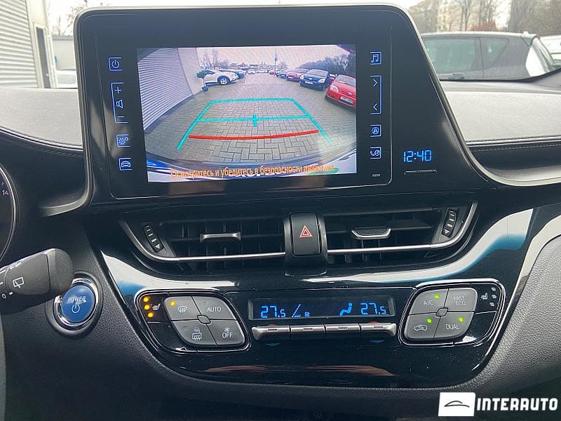2017 Toyota C-HR — Miniatură 9