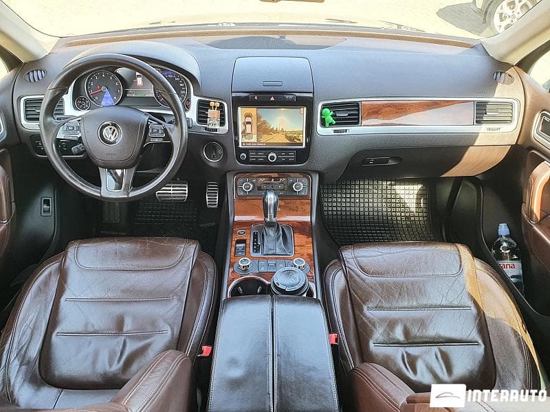 2010 Volkswagen Touareg — Miniatură 11