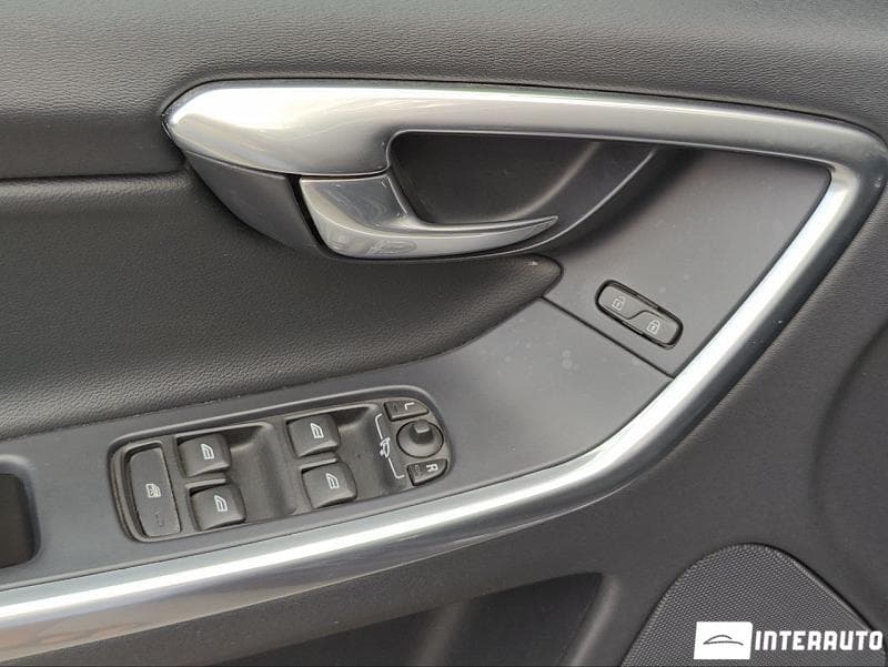 Volvo XC 60 2016 — Миниатюра 18