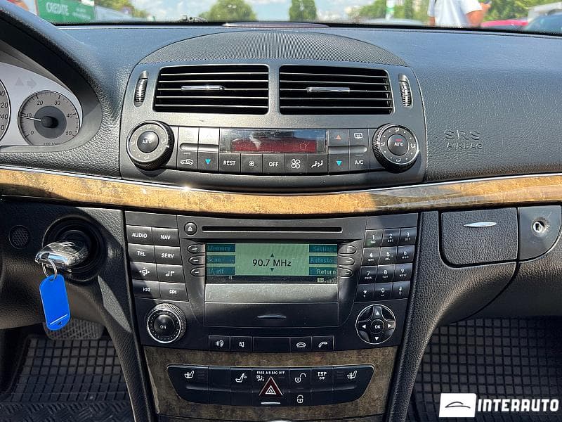 2007 Mercedes E 220 — Miniatură 9
