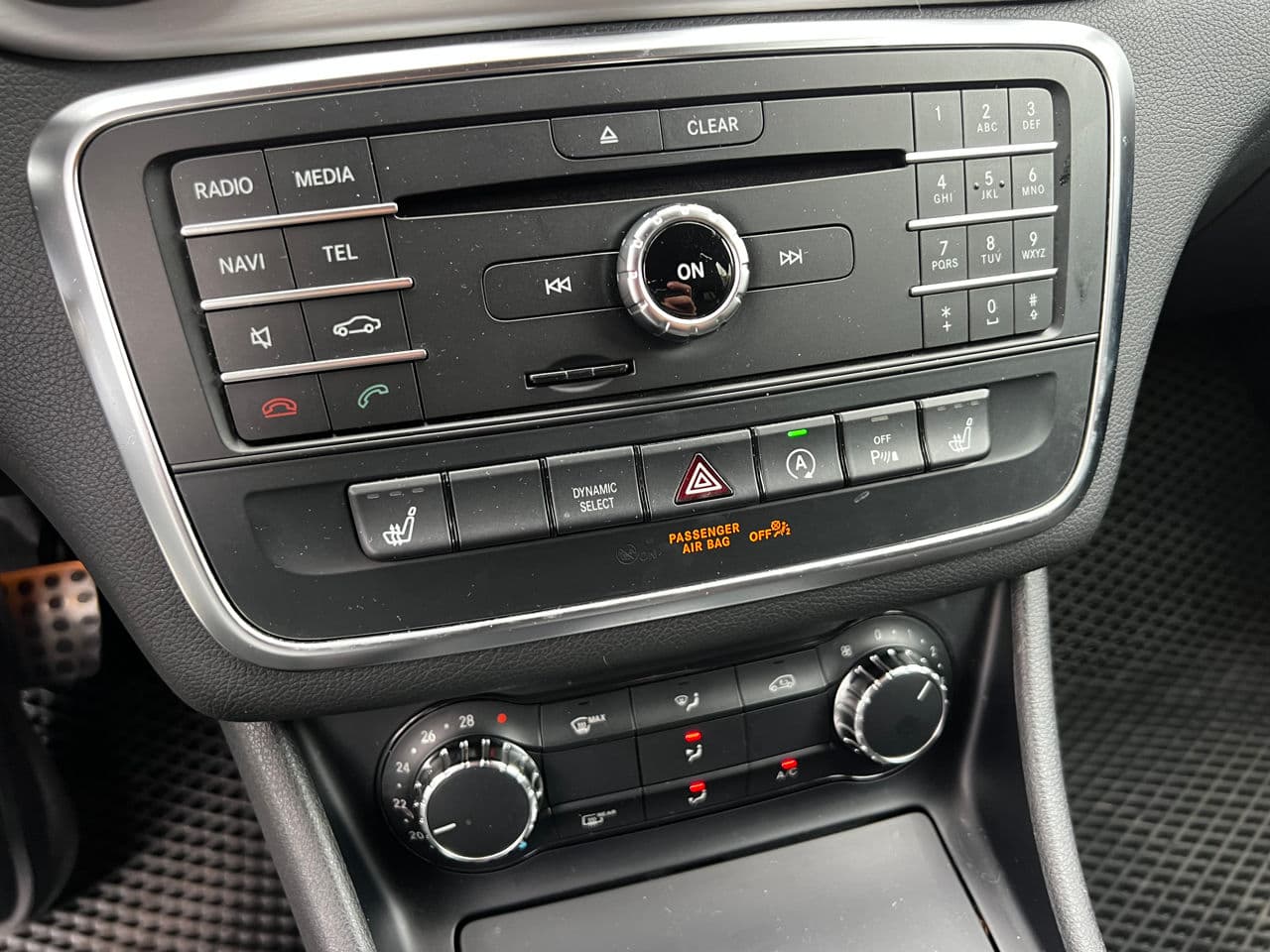 Mercedes GLA 180 2017 — Миниатюра 11