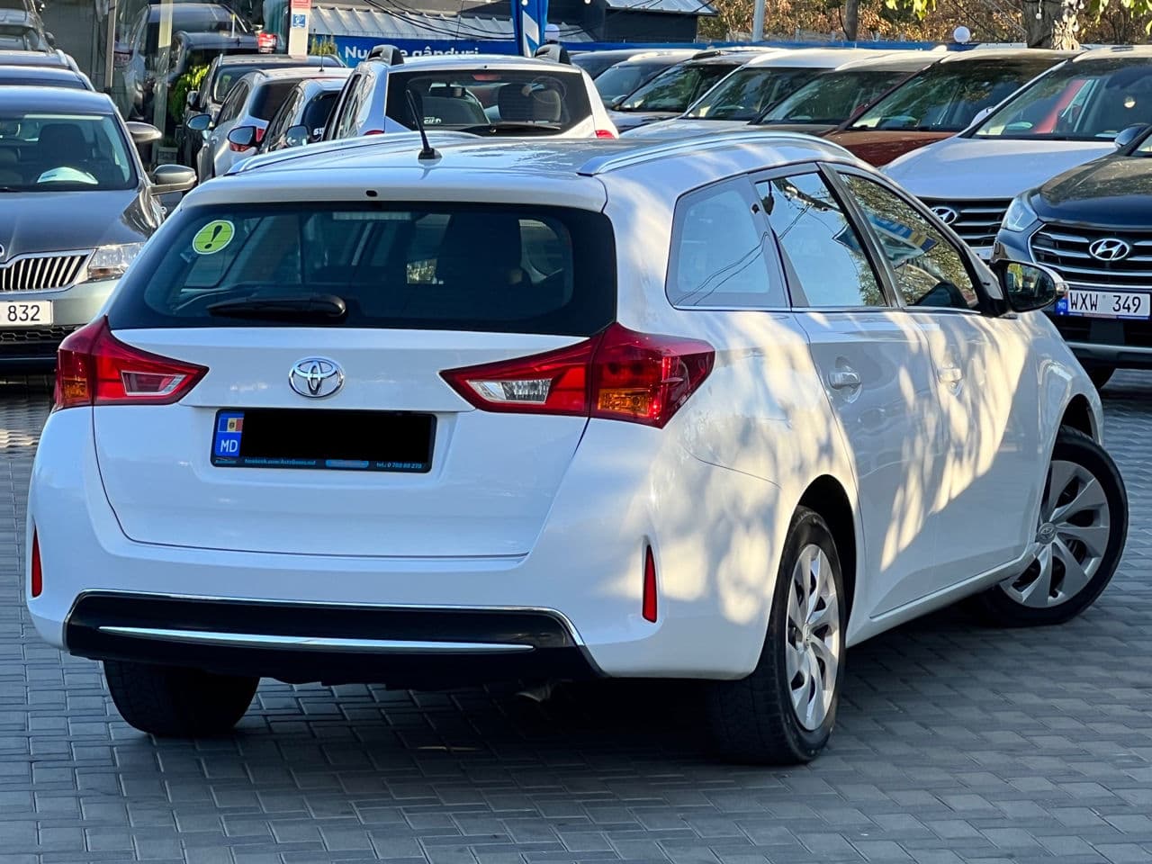 Toyota Auris 2014 — Миниатюра 3