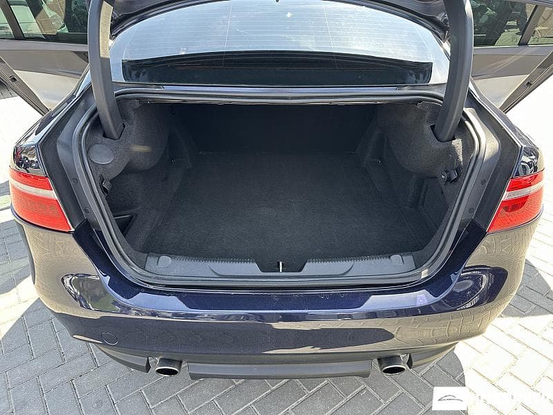 Jaguar XE 2016 — Миниатюра 20