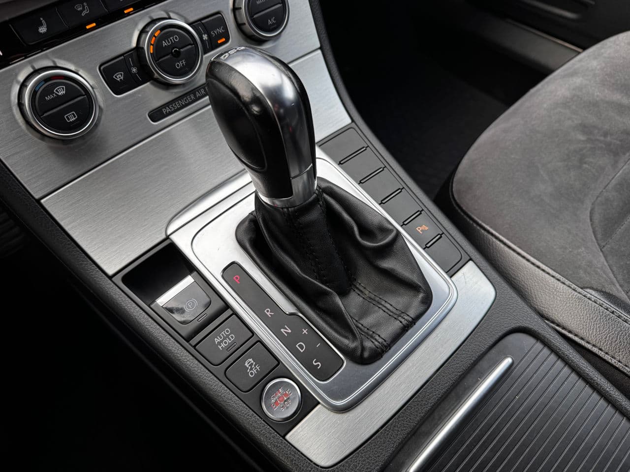 Volkswagen Passat 2013 — Миниатюра 12
