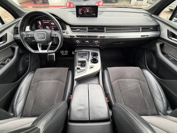 2016 Audi Q7 — Miniatură 9