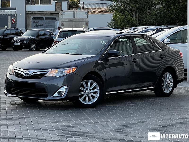 Toyota Camry 2012 — Миниатюра 3