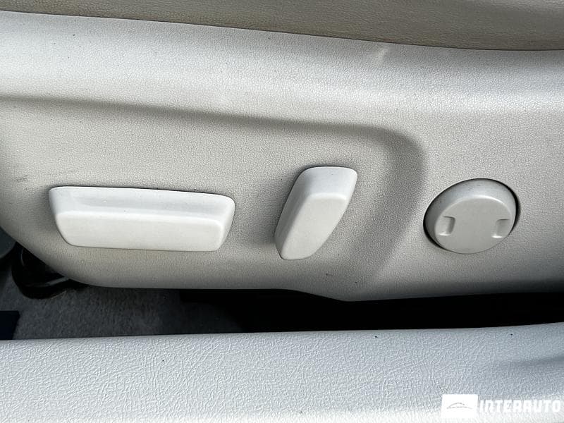Toyota Camry 2012 — Миниатюра 16
