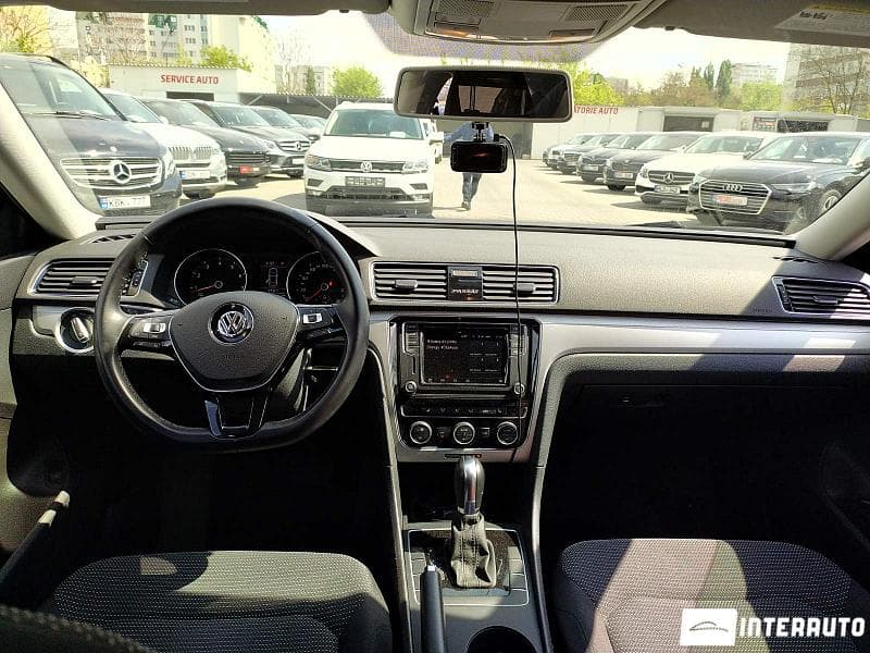 2018 Volkswagen Passat — Miniatură 12