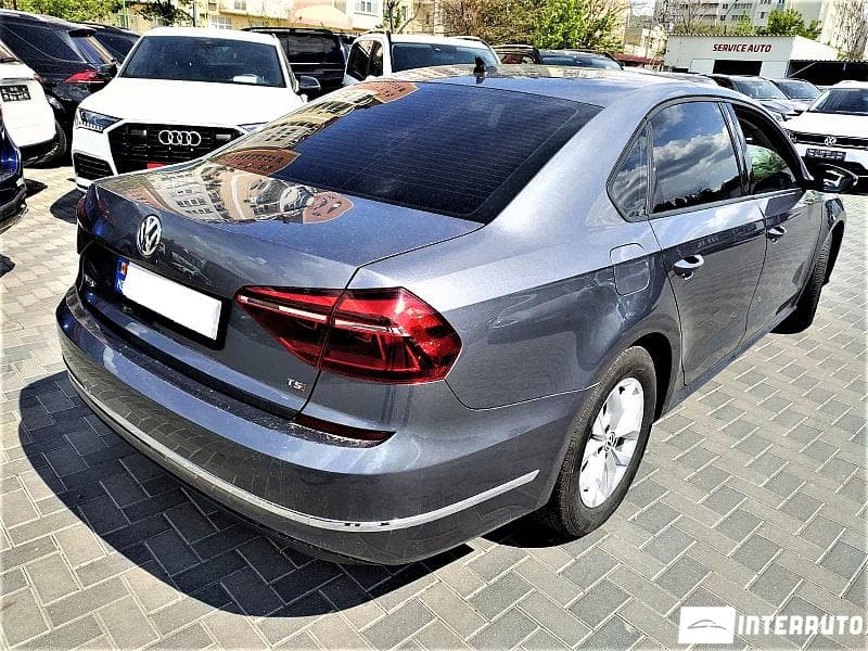 2018 Volkswagen Passat — Miniatură 2